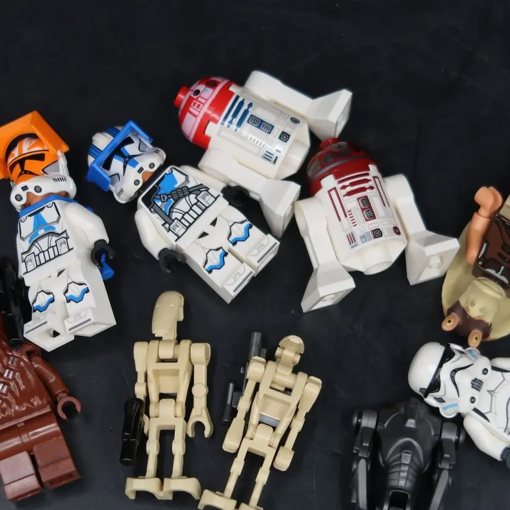 Lego Minifigure Lot Of 24 Minifigs Star Wars Clone Trooper Storm Trooper Yoda